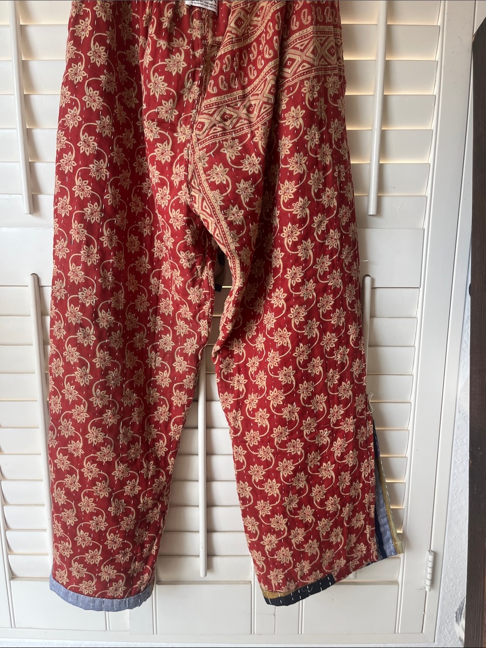 ✨ She’s 1Oak One-of-a-Kind Vintage Kantha Patchwork Wide-Leg Pants ✨ - Picture 8 of 12